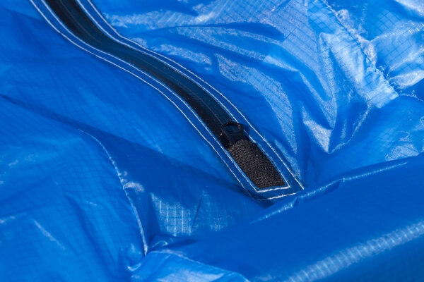 Waterproof deflation zipper