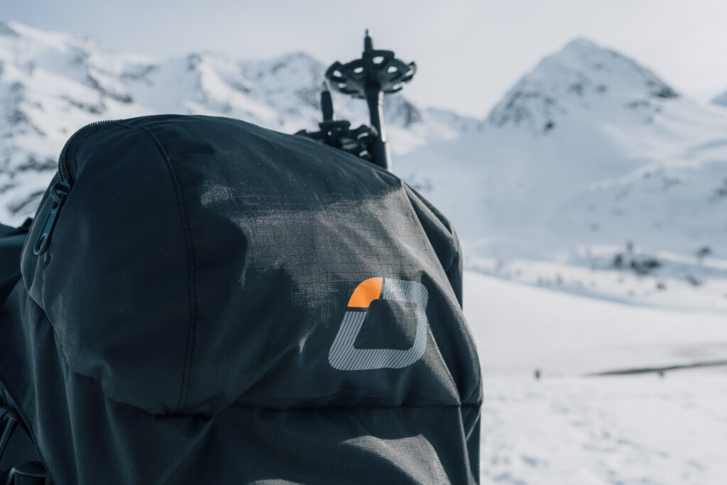 Snowkite-Mountain-Technical-Bag-04