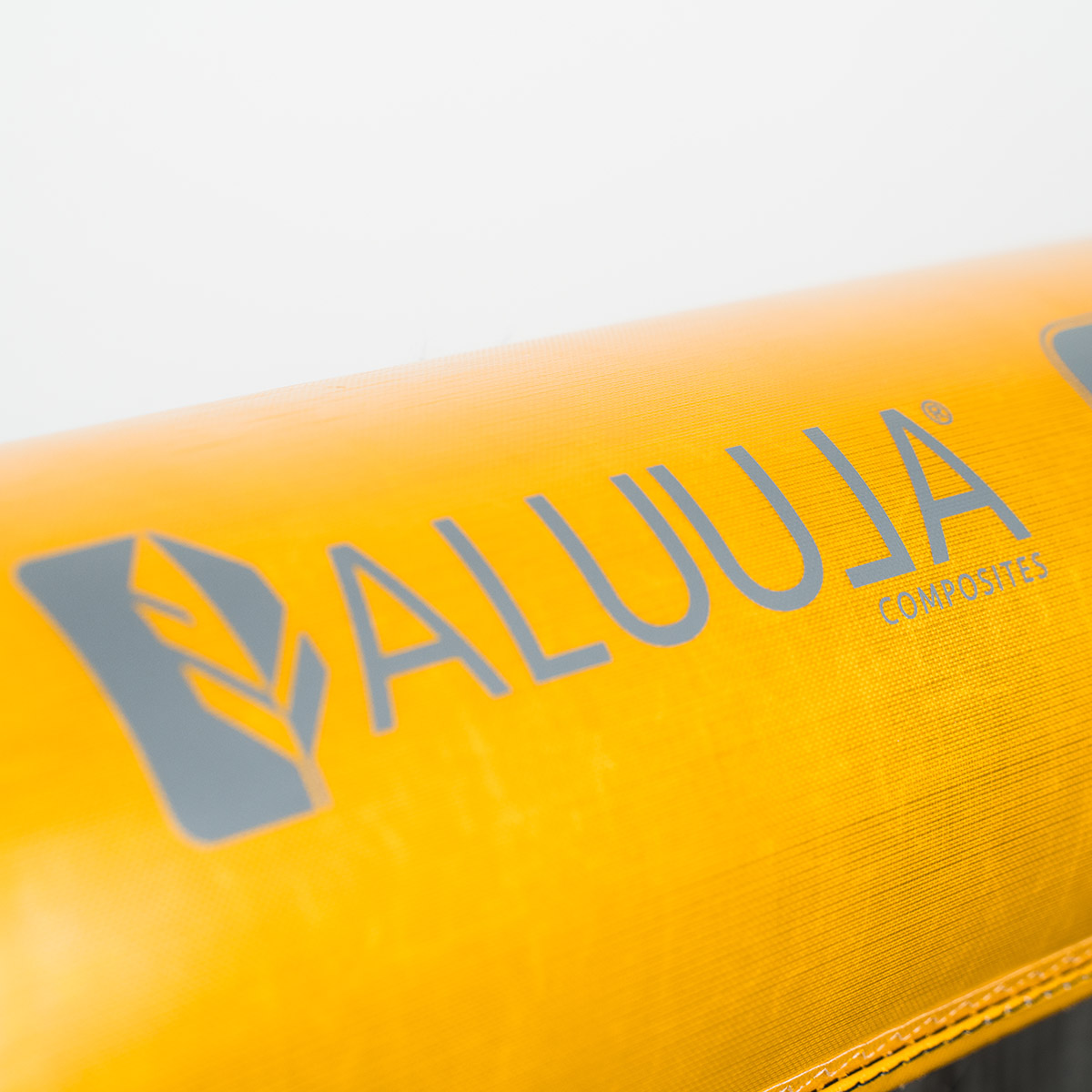 ULTRA-X – TRUE WEIGHT LOSS GAINS
The Ultra-X Aluula airframe material weighs 82g per m², whic