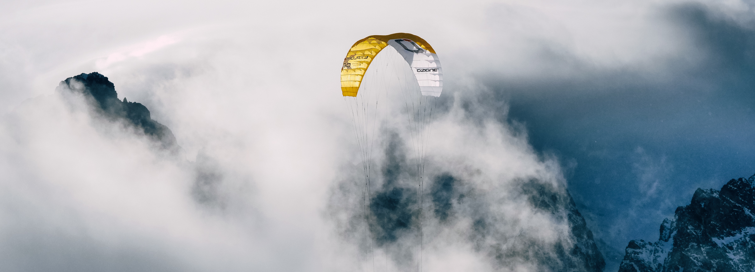 ORIGINS
Drawing from years of experience in paraglider and foil kite design, we crafted the Pocket R