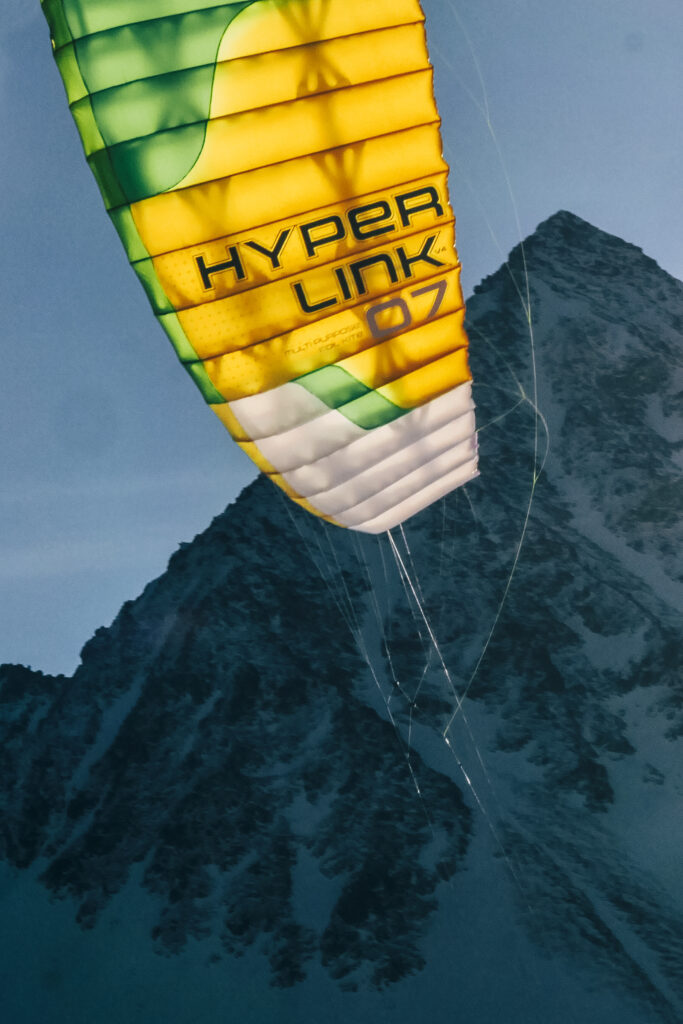 Hyperlink-V4-Snow-Action-21