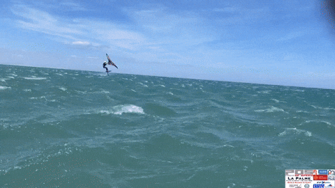 MATHIS IS THE MAN: 40 KNOTS, DONE!
After his first sessions on the Fusion wing when he joined Ozone 