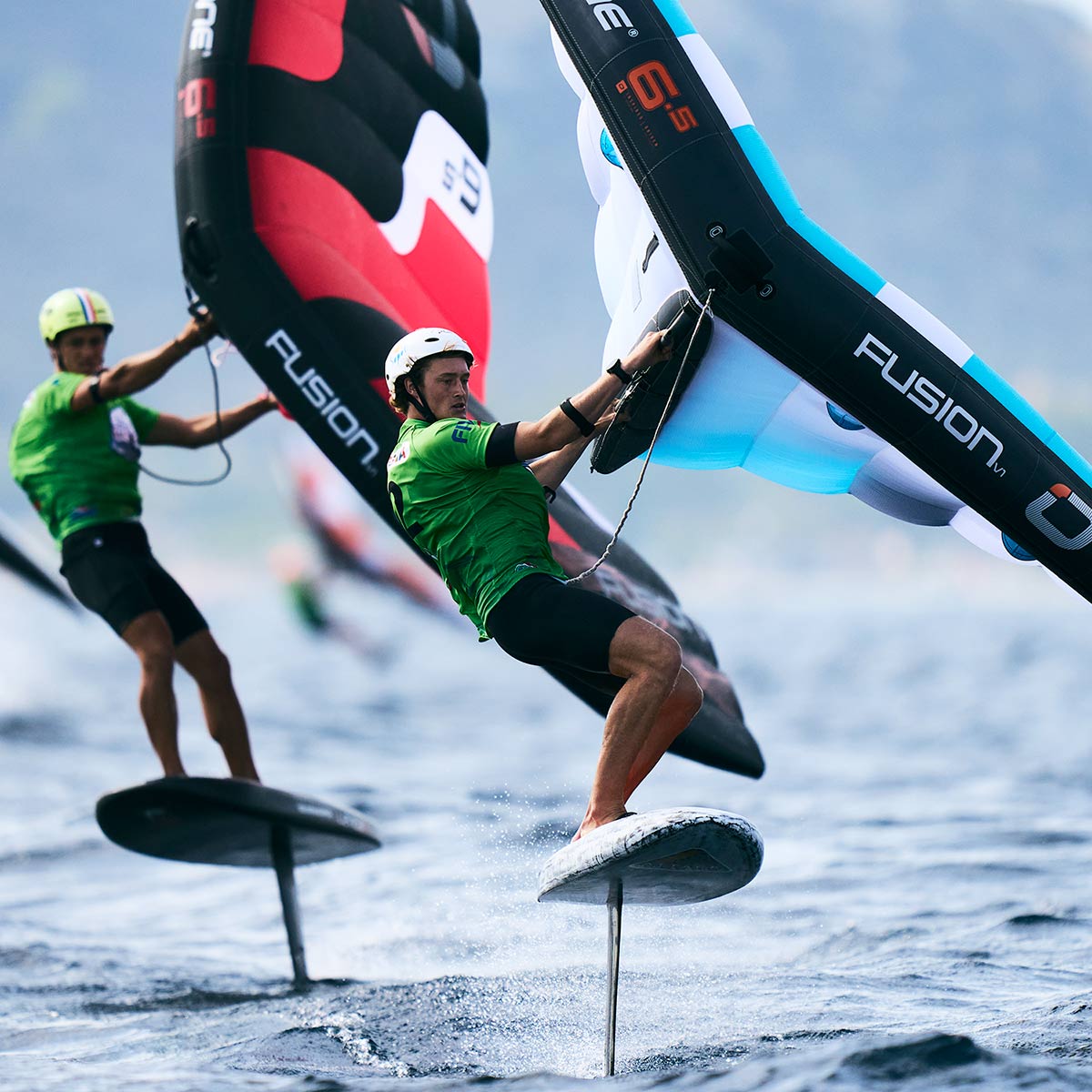 Since it was primarily a light-wind event, some racers tested different wings, but I stuck to the Oz