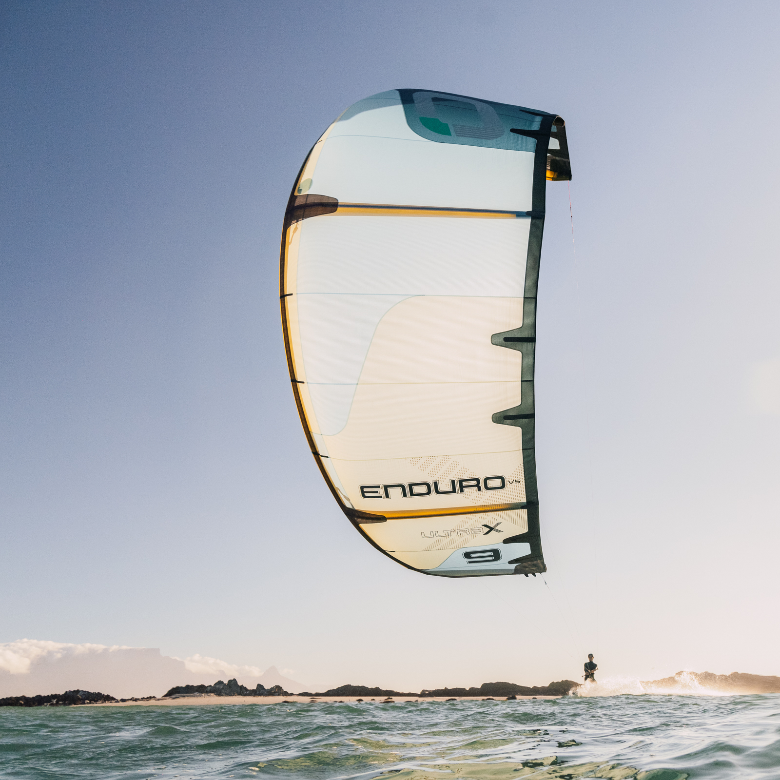 THE UPGRADES
The Enduro V5 Ultra-X is based on the same new shape as the current Enduro V5 and also 