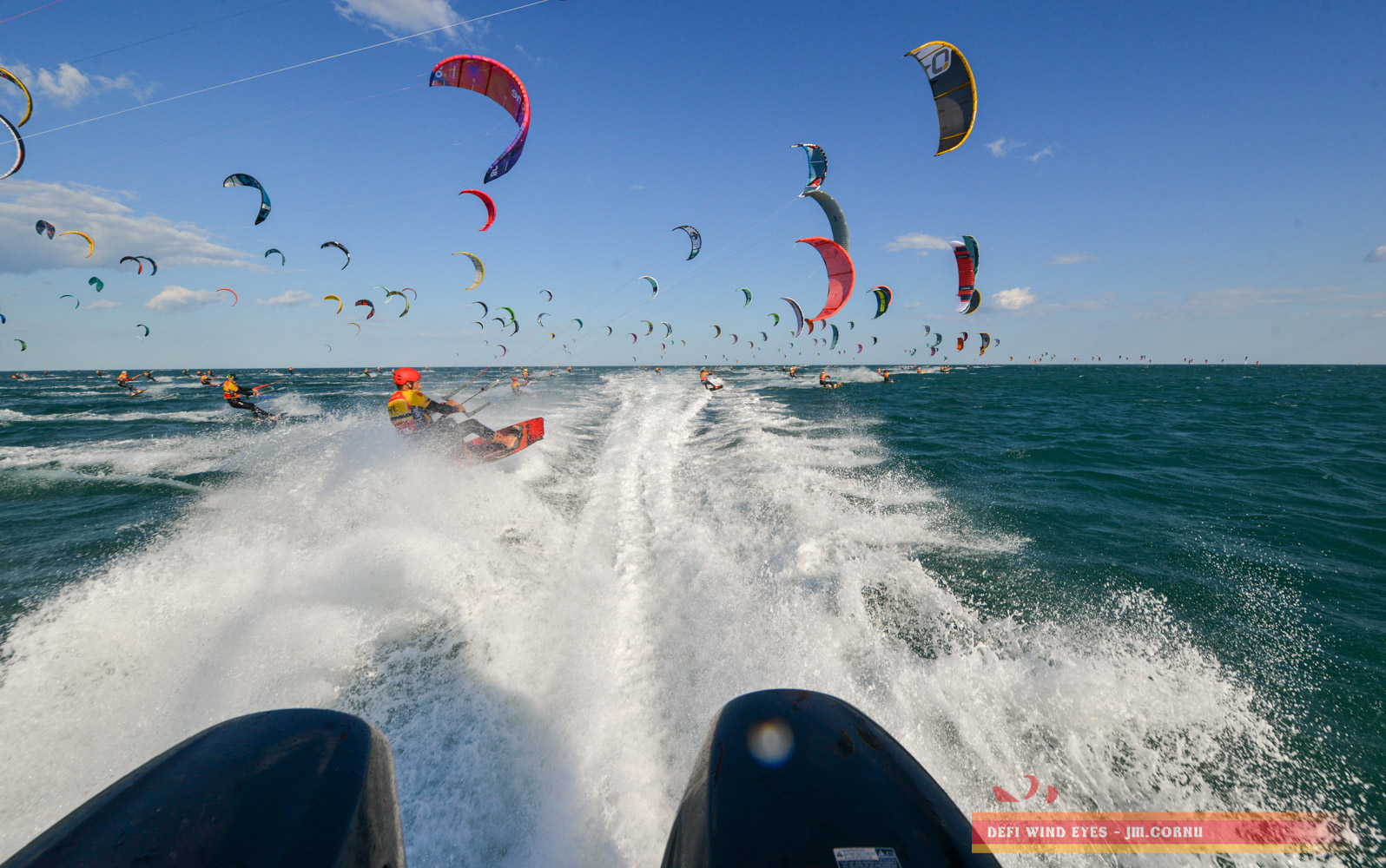 “That’s the most difficult thing in Défi Kite—300 people on the startline,” sai