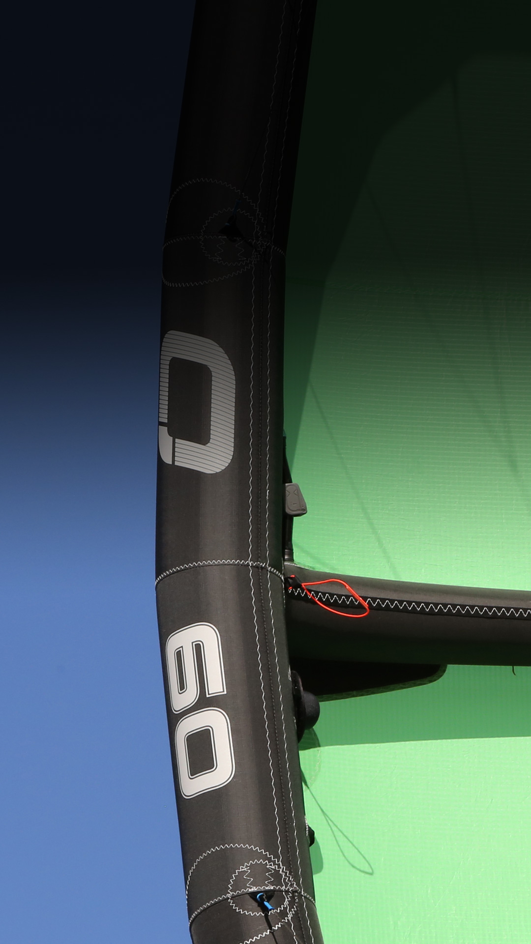 6–9m:
Built tough with robust Teijin Triple Ripstop Dacron leading edge and struts
