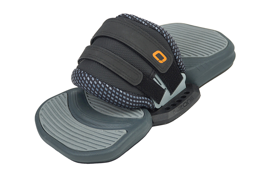 Double adjustment Ultralon performance foam footstraps (optional)