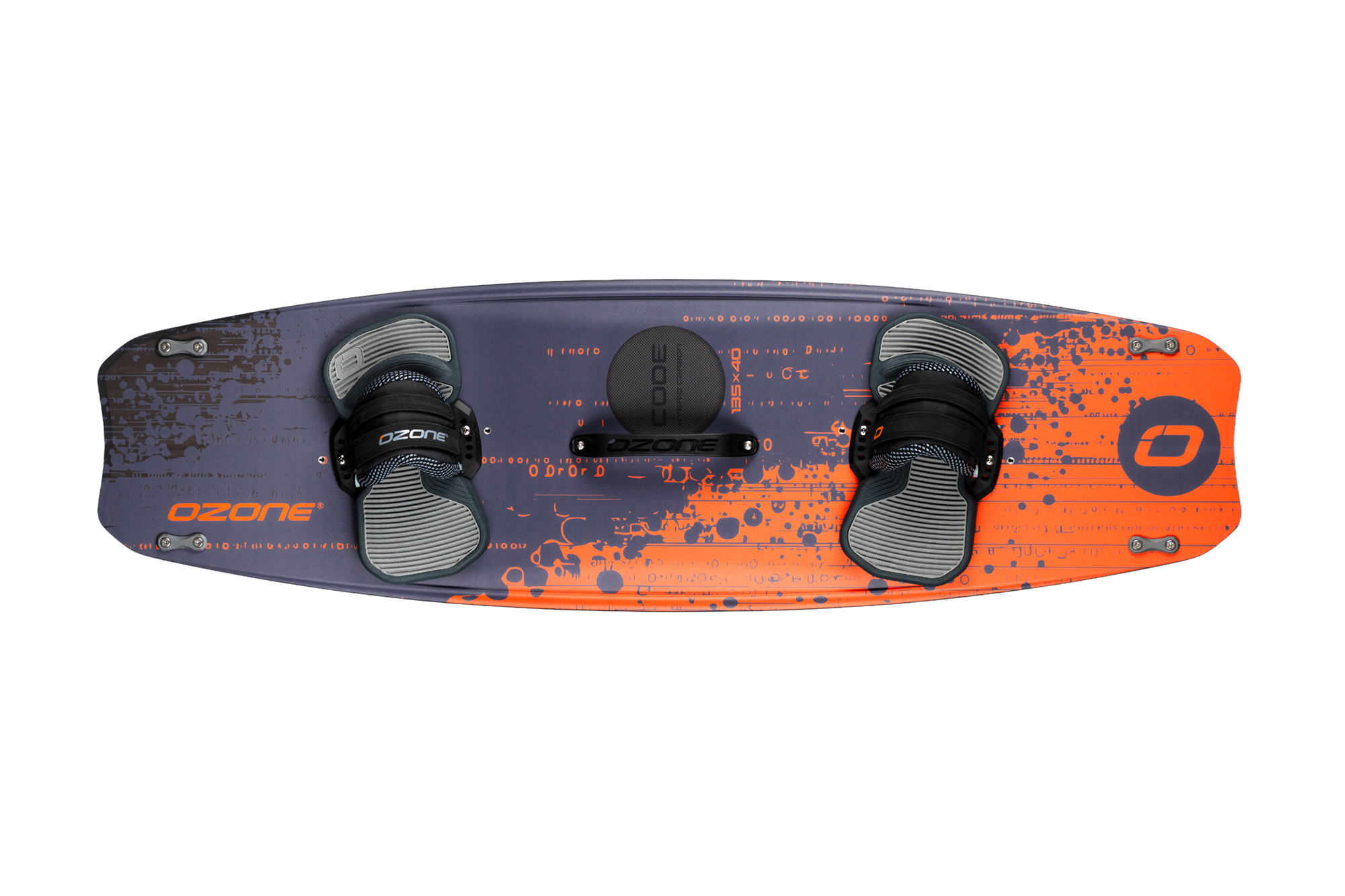 NEW DESIGN FEATURES IN THE V5

Adjustment of outline shape to feel looser and skatier
Extra carbon r