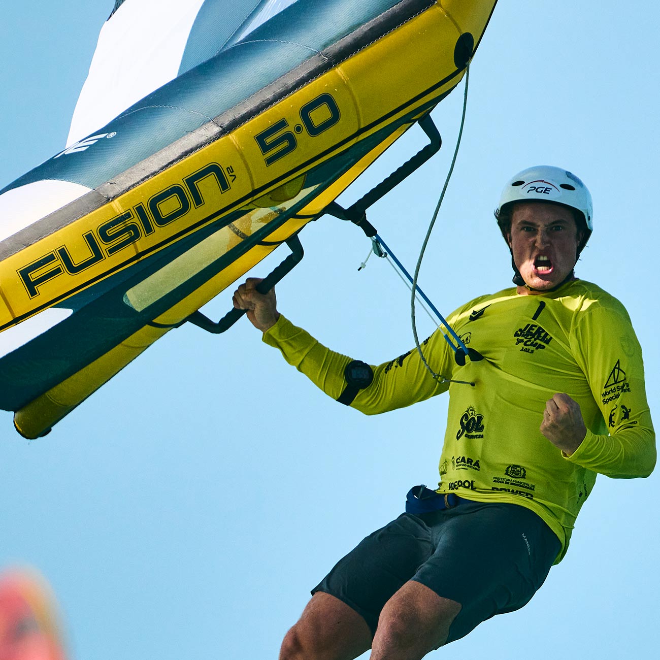 Poland’s Manowiecki, also 23, ended his season on a high with consecutive wins in the iconic B