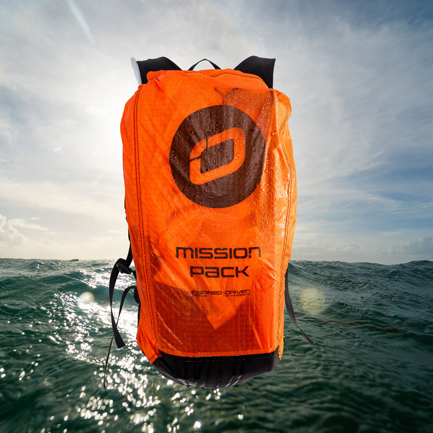 PARAWING ACCESSORIES
For adventure sessions, use the Ozone Mission Pack — designed to carry up to 