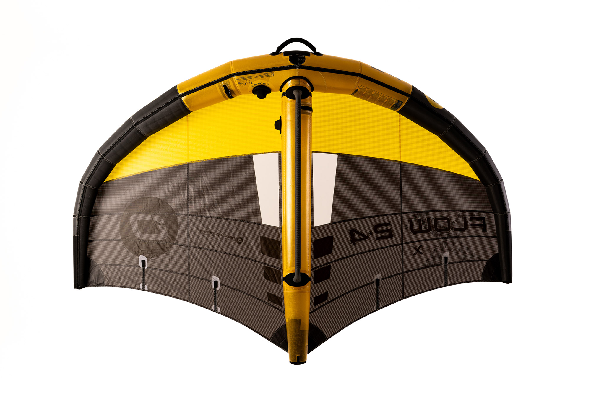 PERFORMANCE HIGHLIGHTS
Featuring a hybrid Aluula and Performance Dacron airframe, the Flow V2 Ultra-