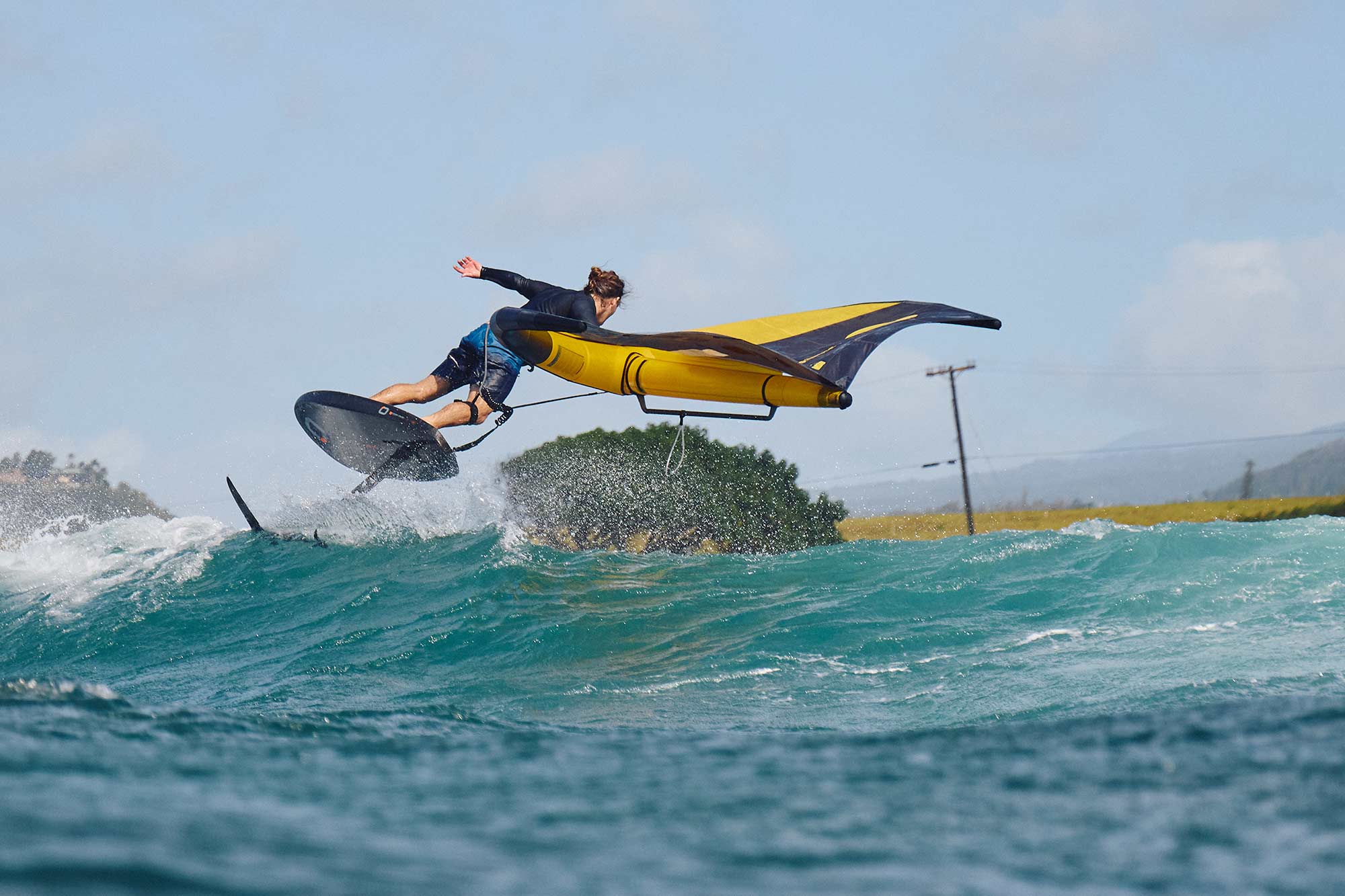 PERFORMANCE HIGHLIGHTS
Featuring a hybrid Aluula and Performance Dacron airframe, the Flow V2 Ultra-